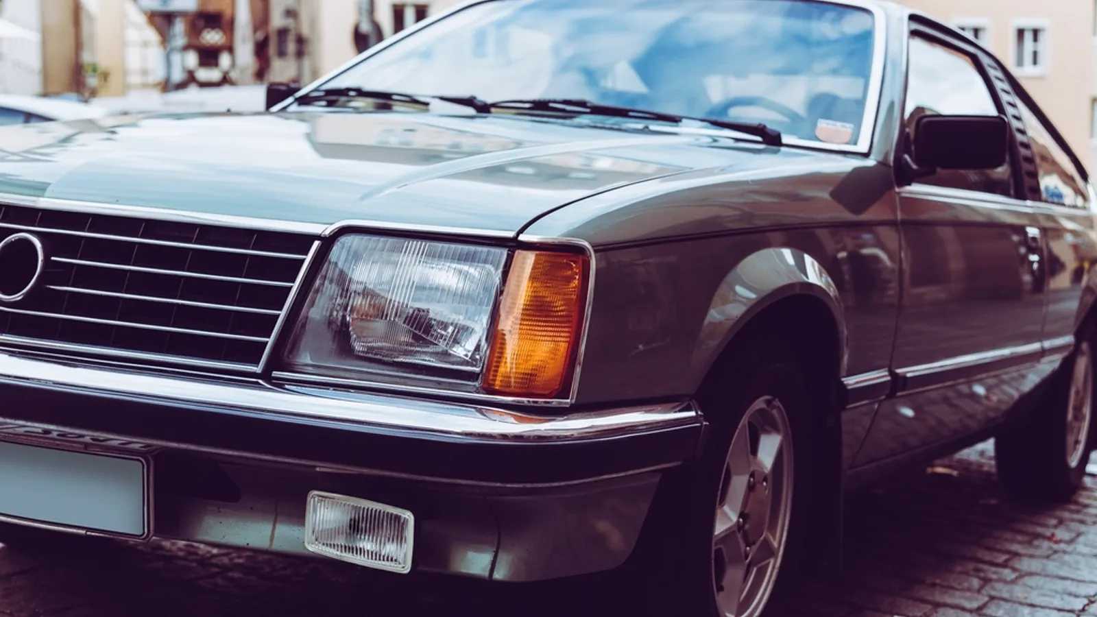 Close vintage car